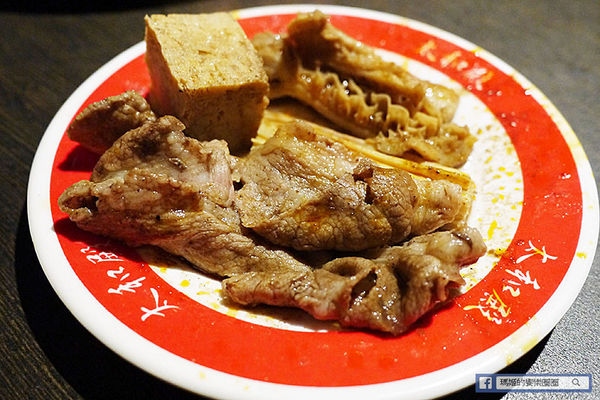 太和殿鴛鴦麻辣火鍋(台北總店):◆台北信義。捷運信義安和【太和殿麻辣火鍋—台北總店】港星藝人最愛麻辣鍋店。鴨血鍋底真的好好吃哦!