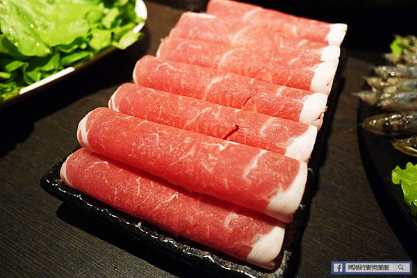 太和殿鴛鴦麻辣火鍋(台北總店):◆台北信義。捷運信義安和【太和殿麻辣火鍋—台北總店】港星藝人最愛麻辣鍋店。鴨血鍋底真的好好吃哦!