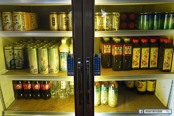 太和殿鴛鴦麻辣火鍋(台北總店):◆台北信義。捷運信義安和【太和殿麻辣火鍋—台北總店】港星藝人最愛麻辣鍋店。鴨血鍋底真的好好吃哦!