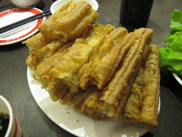 太和殿鴛鴦麻辣火鍋(台北總店):(胖樺食記)信義路上知名店家:太和殿鴛鴦麻辣火鍋。名過其實的單點式高價位火鍋店。