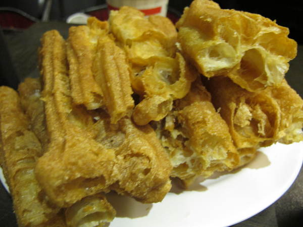 太和殿鴛鴦麻辣火鍋(台北總店):(胖樺食記)信義路上知名店家:太和殿鴛鴦麻辣火鍋。名過其實的單點式高價位火鍋店。