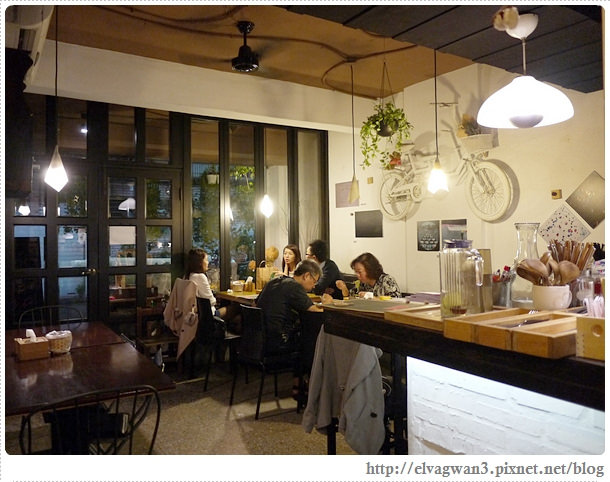 新北市-中和-eating-全日早午餐-義大利麵-簡餐-巷弄美食-藝文展覽-平價-咖啡-下午茶-輕食-10-975-1