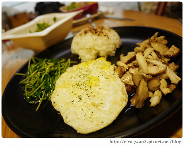 新北市-中和-eating-全日早午餐-義大利麵-簡餐-巷弄美食-藝文展覽-平價-咖啡-下午茶-輕食-25-014-1