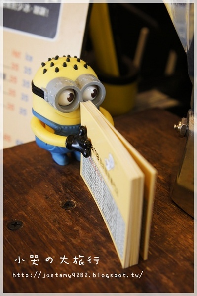 cama現烘咖啡專門店：[台中市。西區] 現烘咖啡專賣店居然也吃的到現烤鬆餅~ WoW實在太驚喜!!!