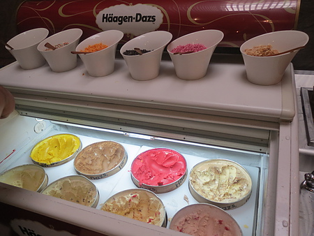 台北喜來登大飯店 - kitchen12自助餐廳(十二廚)：就要對甜點大開殺戒的＂喜來登十二廚自助餐＂食記