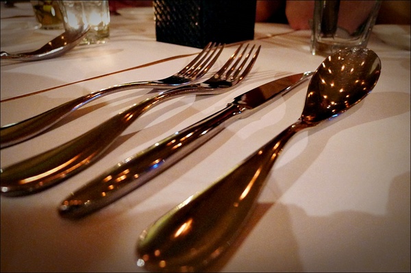 Destino 妳是我的命運:【Destino 妳是我的命運】仁愛圓環美食!陳妍希、鄭元暢耗資千萬開南法餐廳