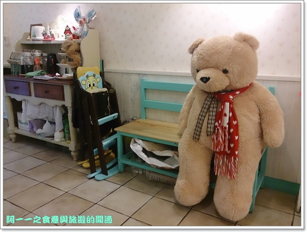 巷左轉:新北板橋 巷左轉義式料理 酥烤雞腿薑黃燉飯~超好拍鄉村風可愛餐廳