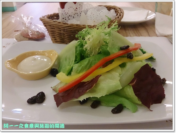 巷左轉:新北板橋 巷左轉義式料理 酥烤雞腿薑黃燉飯~超好拍鄉村風可愛餐廳