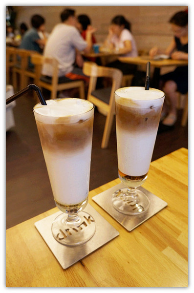 CHU HUA初花 BRUNCH COFFEE：永和♬巷弄裡的晨光悠閒早午餐，複合式烘培限量手作人氣吐司供應。初花brunch