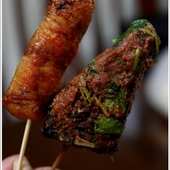 【阿嬤豬血糕】台北松山饒河街夜市食記|價錢太扯阿嬤壞壞,綿密口感倒不賴01