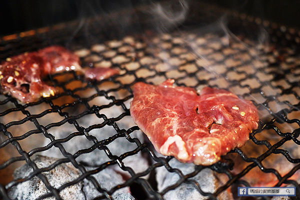 火之舞蓁品燒(忠孝店):◆台北東區。捷運忠孝敦化【火之舞蓁品燒和牛放題】忠孝敦化吃到飽。東區燒烤吃到飽。和牛吃到飽。吃到飽餐廳