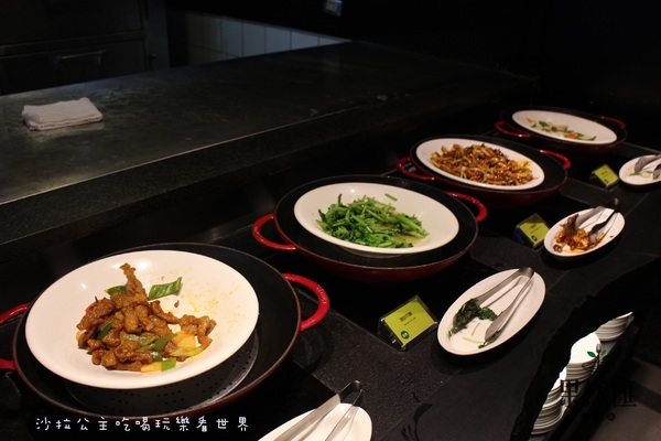 果然匯:台北‧東區『果然匯蔬食宴』素(蔬)食吃到飽/異國料理/捷運忠孝敦化站
