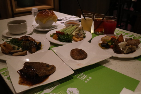 果然匯：【台北美食】素食吃到飽，果然匯蔬食宴@忠孝敦化站