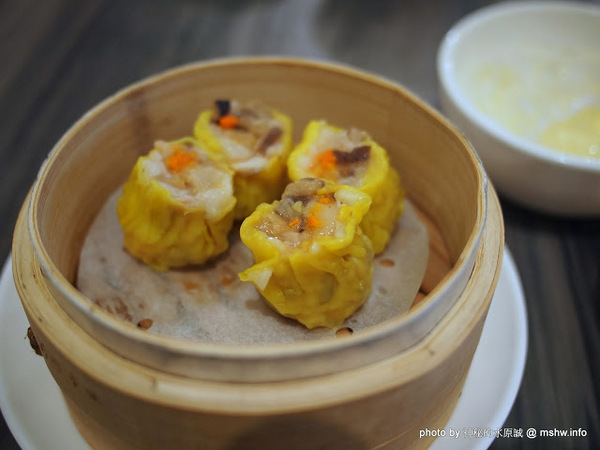 寶達港式餐廳：【食記】台中西屯-寶達港式餐廳 : 燒賣跟冰火波蘿包不錯…但喝的就不推了…