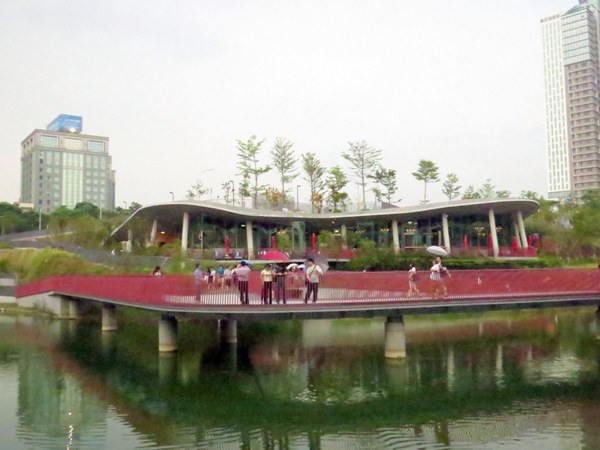 幸福小水舞:來秋紅谷邂逅幸福小水舞【台中/幸福小水舞】