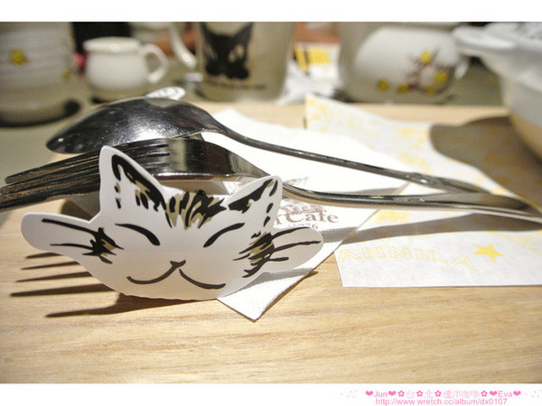 Dayan Café達洋咖啡館:【食記】oO。。台北 達洋小餐館、達洋咖啡館(Dayan Cafe) 又是一家超萌又讓少女們愛到破錶的貓咪咖啡店!。o○。