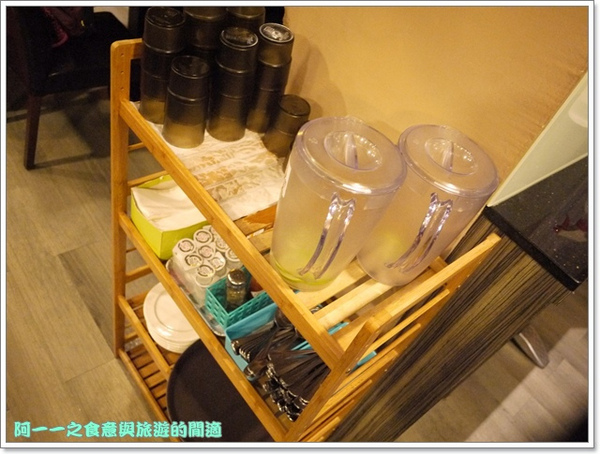 486 cafe：台北松山 486 CAFÉ親子餐廳 粉紅佳人鮮蝦雞肉燉飯～歡樂部落客耶誕聚