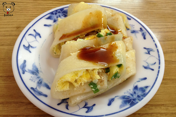 城隍早餐：宜蘭●市區-城隍早餐~香脆夠味的大煎餃&軟嫩Q的控肉飯~!!!