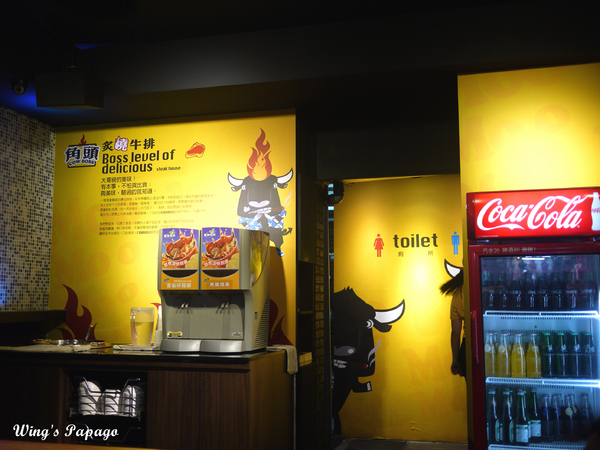 角頭炙燒牛排(新莊廟街店):夜市裡也有高檔牛排。「角頭炙燒牛排」新莊廟街店體驗