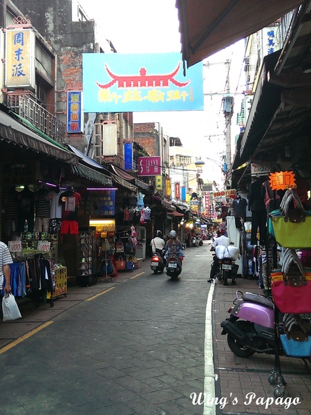 角頭炙燒牛排(新莊廟街店):夜市裡也有高檔牛排。「角頭炙燒牛排」新莊廟街店體驗