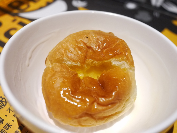 角頭炙燒牛排(新莊廟街店):夜市裡也有高檔牛排。「角頭炙燒牛排」新莊廟街店體驗