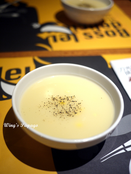 角頭炙燒牛排(新莊廟街店):夜市裡也有高檔牛排。「角頭炙燒牛排」新莊廟街店體驗