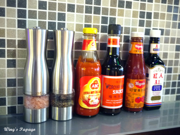 角頭炙燒牛排(新莊廟街店):夜市裡也有高檔牛排。「角頭炙燒牛排」新莊廟街店體驗