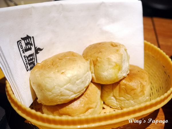 角頭炙燒牛排(新莊廟街店):夜市裡也有高檔牛排。「角頭炙燒牛排」新莊廟街店體驗