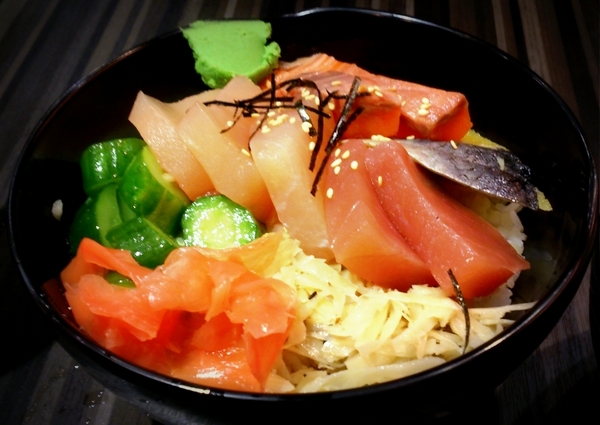 百八魚場(古亭店):【台北.捷運古亭站】百八魚場『都會現代風.生魚片丼飯平價享用』