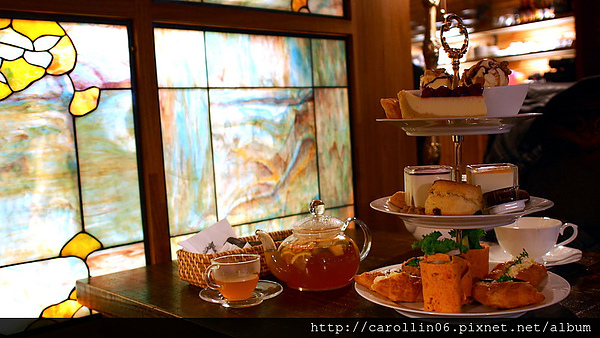 Murano 莫拉諾精品咖啡：【試吃】《Murano 莫拉諾精品咖啡》彩繪玻璃特色店