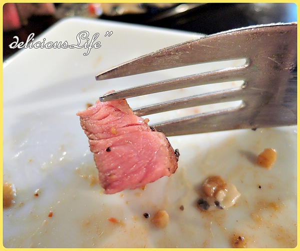 骰子牛肉佐綠胡椒紅酒醬汁2