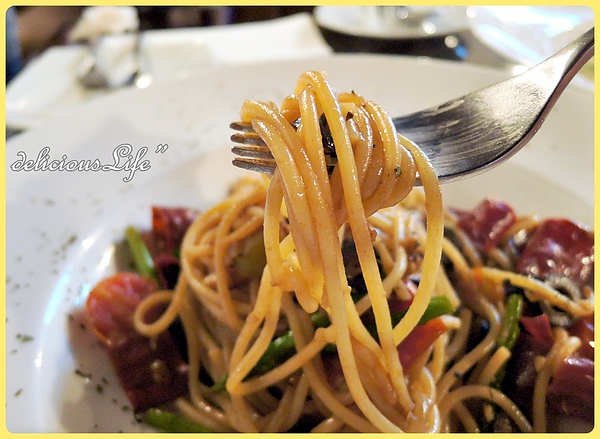 乾辣椒鯷魚義大利麵2