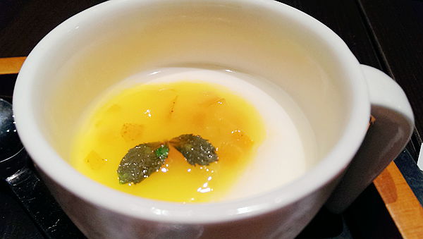 品田牧場(宜蘭友愛店)：【宜蘭】友愛百貨B1F-品田牧場