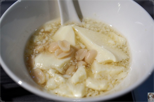 魚歌燈火精緻健康鍋(延吉店):台北 捷運國父紀念館站 魚歌燈火精緻健康鍋(延吉店)~ 氣勢驚人23cm大明蝦