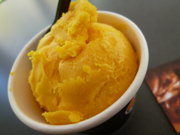 北角24法式冰淇淋專賣：遠征數公里，我的「北角24法式冰淇淋專賣」口碑劵體驗