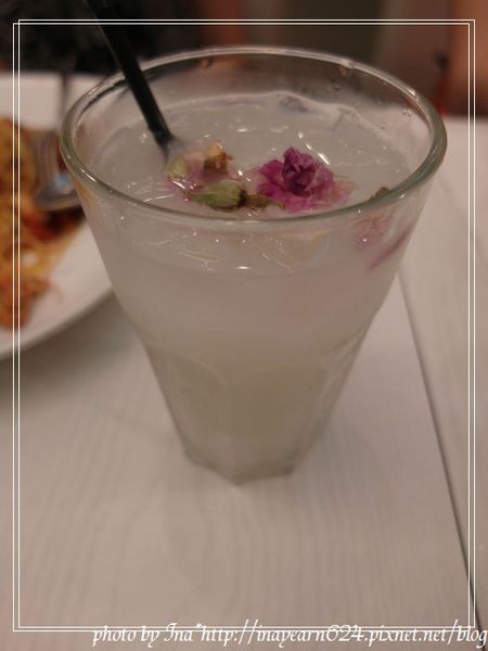 里昂尼義麵坊:<台北>颱風天覓食*敦化站*里昂尼義麵坊