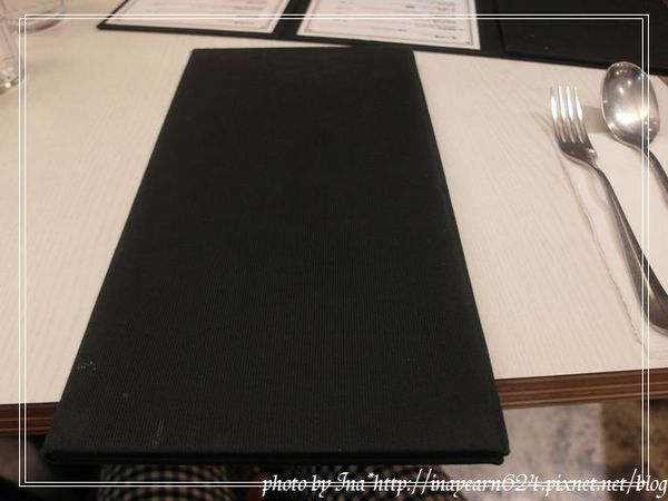 里昂尼義麵坊:<台北>颱風天覓食*敦化站*里昂尼義麵坊