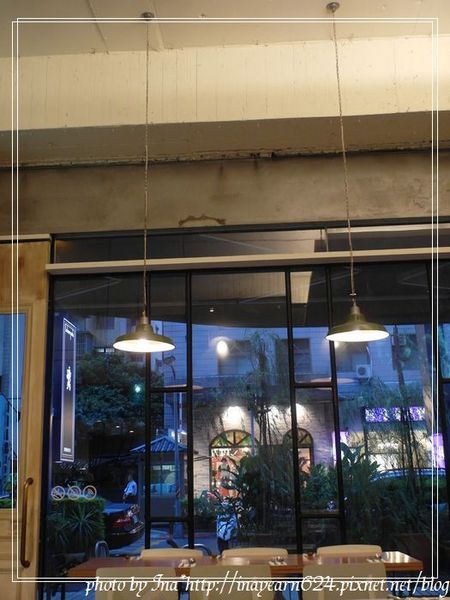 里昂尼義麵坊:<台北>颱風天覓食*敦化站*里昂尼義麵坊