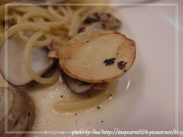 里昂尼義麵坊:<台北>颱風天覓食*敦化站*里昂尼義麵坊