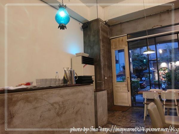 里昂尼義麵坊:<台北>颱風天覓食*敦化站*里昂尼義麵坊