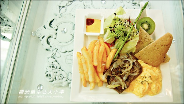 真朵咖啡:【食記/台北市】巷弄間美食~來一趟貴婦的下午茶♪♪JD真朵咖啡♪♪