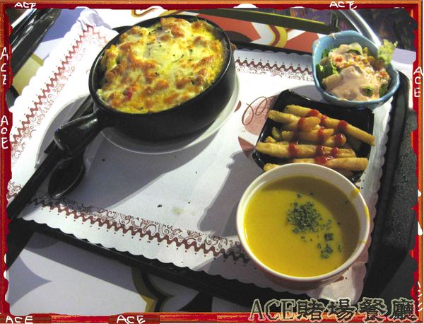 ACE休閒主題餐廳:【高雄】【這不是口碑券系列 2 】ACE休閒主題餐廳-餐廳篇