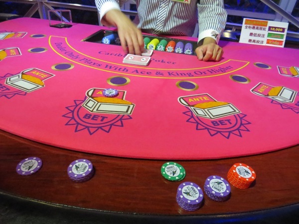 ACE休閒主題餐廳：【口碑券4】容易讓人著迷的ACE休閒主題餐廳『高雄仁武』