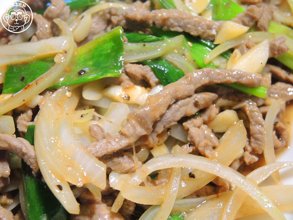 胖子小吃店：呷飽祙【台北大安･胖子小吃(安東總店)】大摳呆炒韭菜