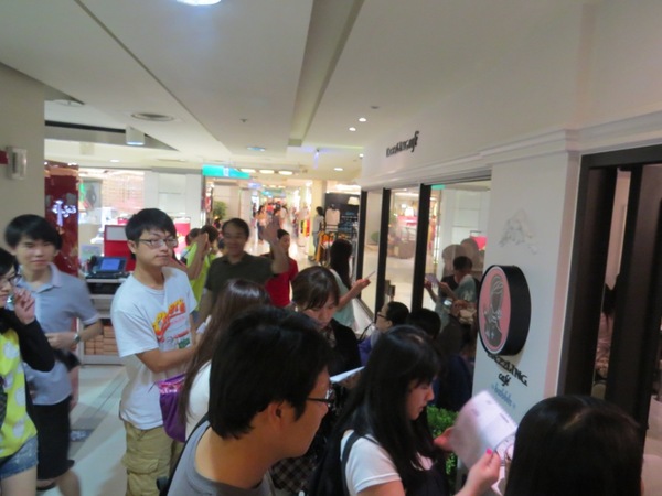 Dazzling Cafe蜜糖吐司專賣店(新竹遠百店)：新竹遊重頭戲之甜滋滋Dazzling Cafe【蜜糖土司/新竹遠百店】