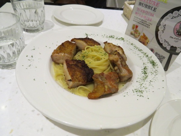 Dazzling Cafe蜜糖吐司專賣店(新竹遠百店)：新竹遊重頭戲之甜滋滋Dazzling Cafe【蜜糖土司/新竹遠百店】