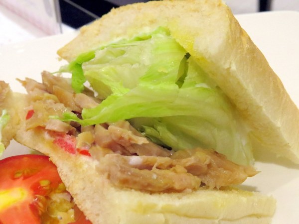 Dazzling Cafe蜜糖吐司專賣店(新竹遠百店)：新竹遊重頭戲之甜滋滋Dazzling Cafe【蜜糖土司/新竹遠百店】