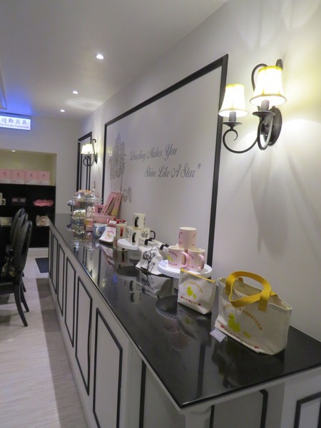 Dazzling Cafe蜜糖吐司專賣店(新竹遠百店)：新竹遊重頭戲之甜滋滋Dazzling Cafe【蜜糖土司/新竹遠百店】