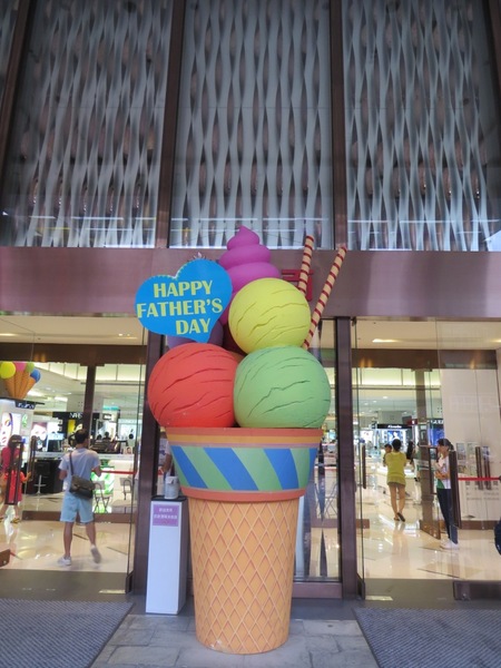 Dazzling Cafe蜜糖吐司專賣店(新竹遠百店)：新竹遊重頭戲之甜滋滋Dazzling Cafe【蜜糖土司/新竹遠百店】