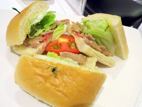 Dazzling Cafe蜜糖吐司專賣店(新竹遠百店)：新竹遊重頭戲之甜滋滋Dazzling Cafe【蜜糖土司/新竹遠百店】